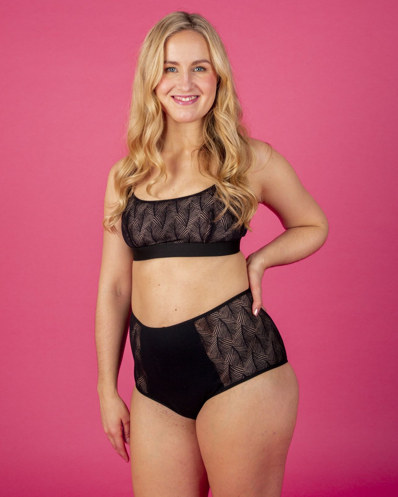 Alva High Waist